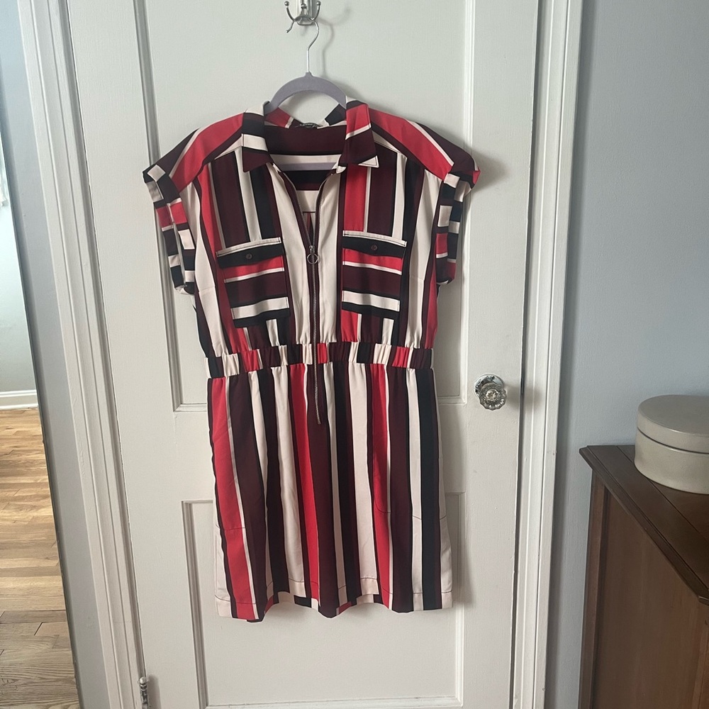 Brand new Express dress -L
